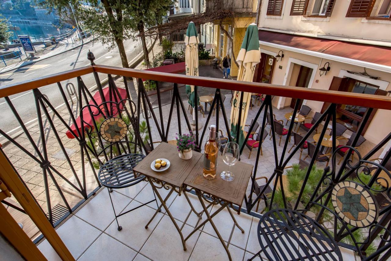 Beautiful Apartment House On The Seaside Ика Экстерьер фото
