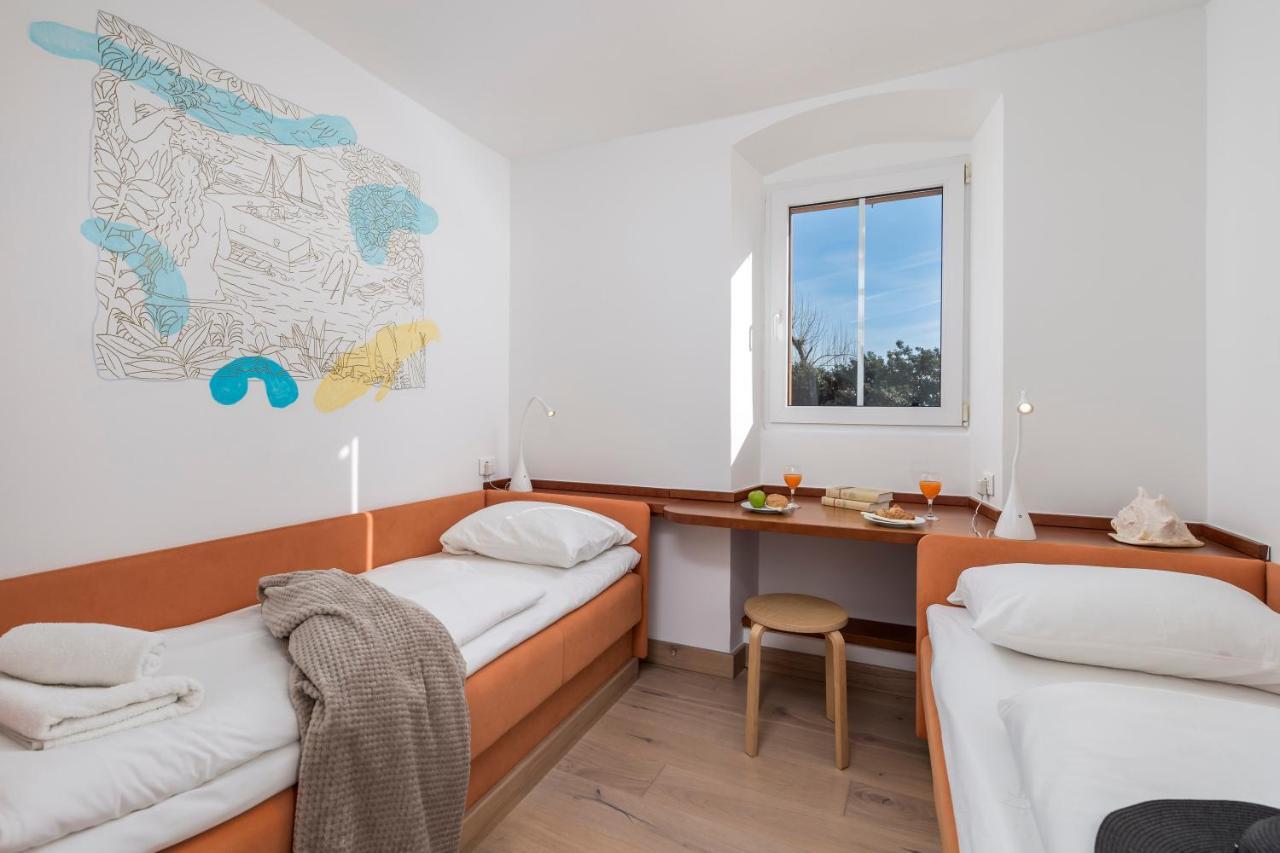 Beautiful Apartment House On The Seaside Ика Экстерьер фото